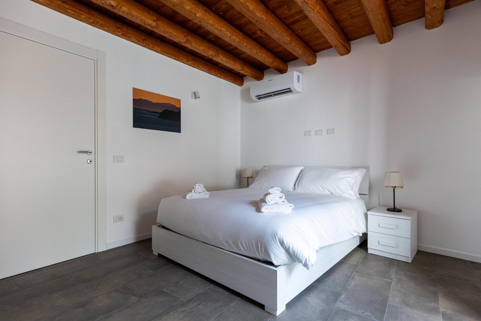 Piazza Del Lago Suites Menaggio Exterior foto