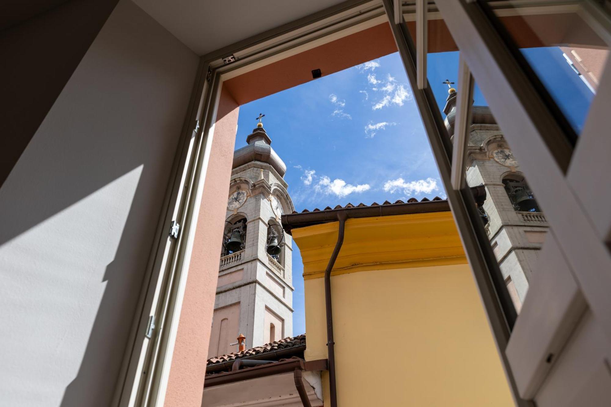 Piazza Del Lago Suites Menaggio Exterior foto